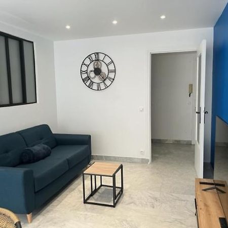 Emplacement De Premier Ordre En Bas Des Plages Et Des Commerces 주앙레핑 외부 사진