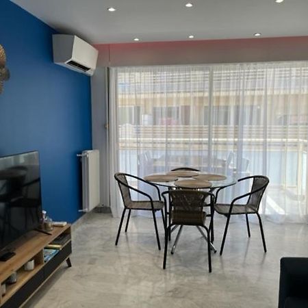 Emplacement De Premier Ordre En Bas Des Plages Et Des Commerces 주앙레핑 외부 사진