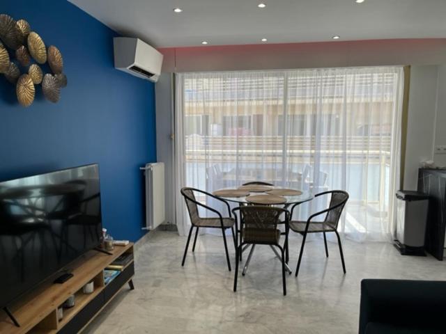 Emplacement De Premier Ordre En Bas Des Plages Et Des Commerces 주앙레핑 외부 사진
